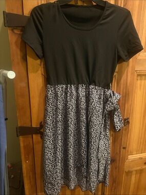 Girls' Black Top with Floral Skirt Casual Dress
